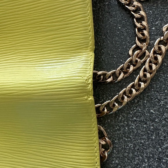 Louis Vuitton Epi Porte Tresor International Leather Trifold Long Wallet & Chain - Picture 10 of 16